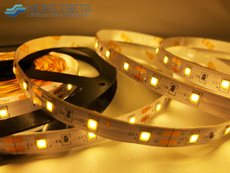 Светодиодная лента SMD2835 60LED 4.8W 12V IP20 Теплая белая