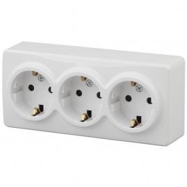11-2209-01 ЭРА Розетка 3х2P+E Schuko со шторками, 16A-250В, IP20, ОУ, Эра Эксперт, белый